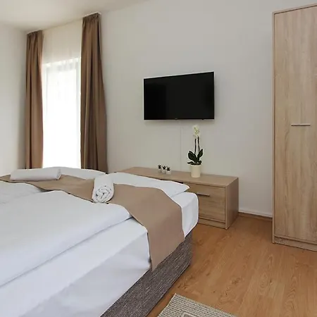 Boutique 3*